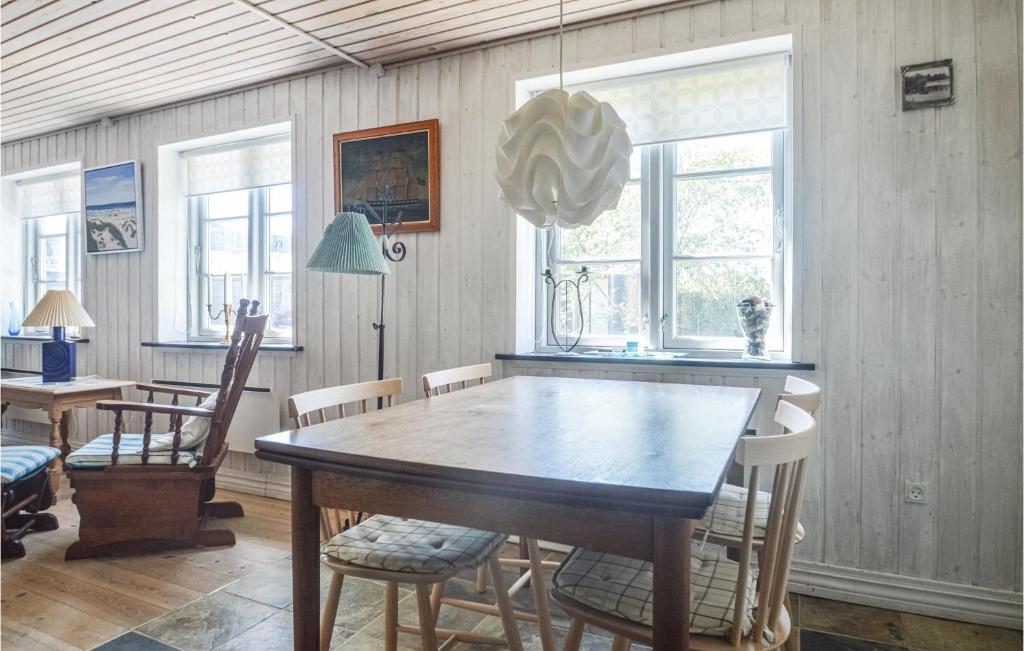 Beautiful Apartment In Blokhus With 3 Bedrooms And Wifi photo 3