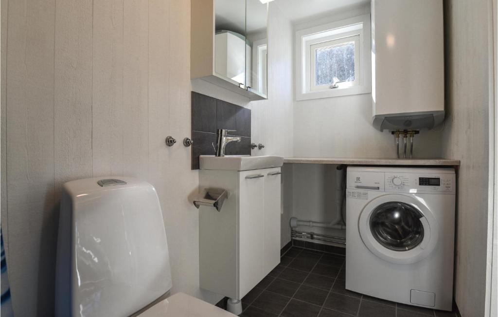 Awesome Home In Alingss With 1 Bedrooms And Wifi photo 4