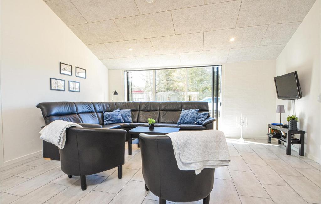 Awesome Home In Vestervig With 5 Bedrooms And Wifi photo 1