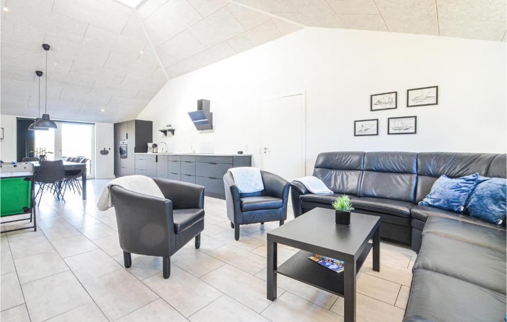 Awesome Home In Vestervig With 5 Bedrooms And Wifi photo 3