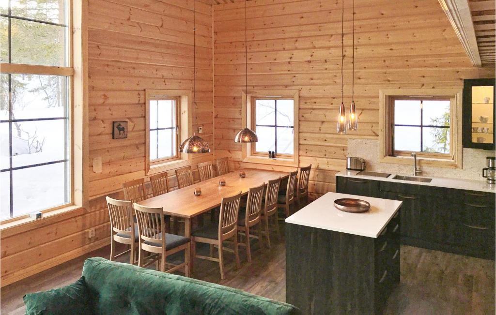 Awesome Home In Vemdalen With 4 Bedrooms, Sauna And Wifi photo 1