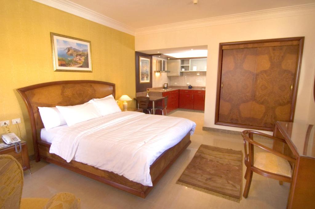 Трехместный (Стандартный трехместный номер), Delta Sharm Resort & Spa
