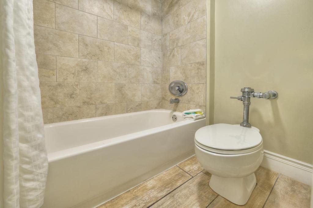 El Caribe Resort & Conference Center Room Type - Deluxe Room with Kitchen - Ocean View El Caribe Resort & Conference Center Room Type - Deluxe Room with Kitchen - Ocean View