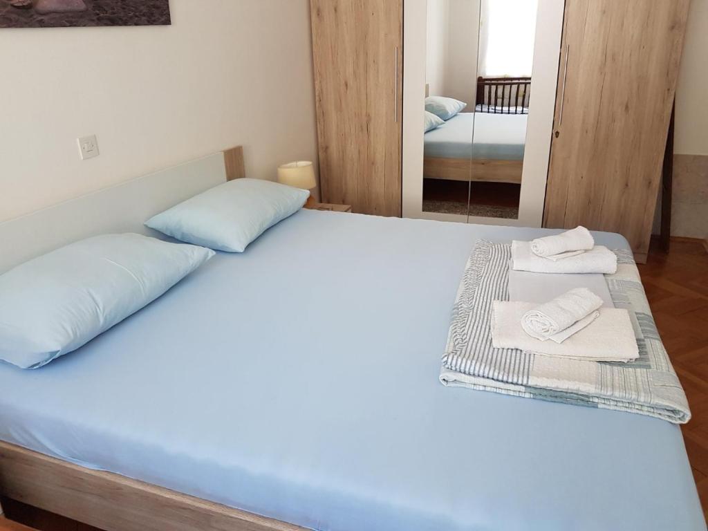 Apartment Skale photo 2