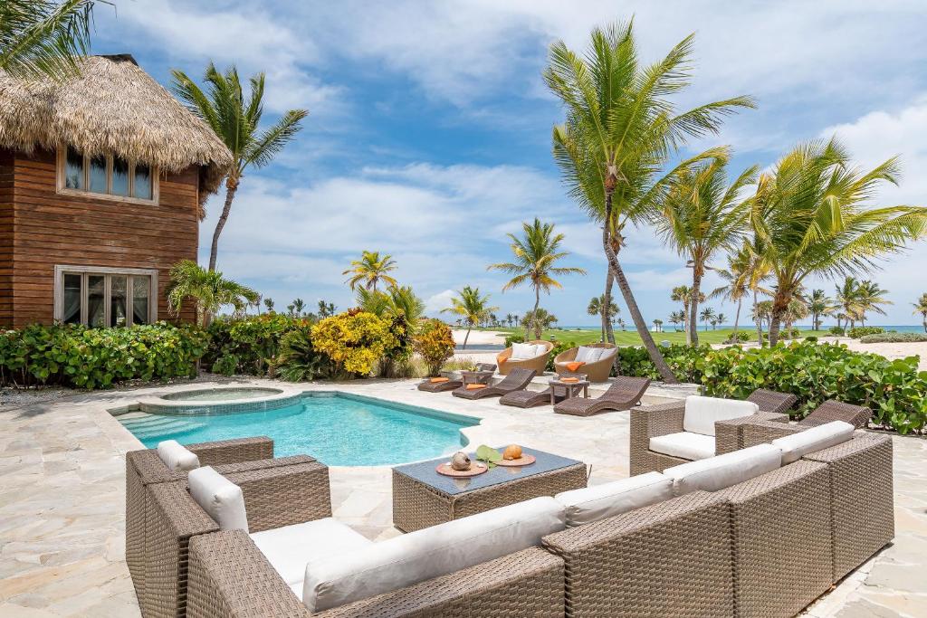 Caleton - Ocean View Villa with Pool, Chef, Butler & Maid photo 3