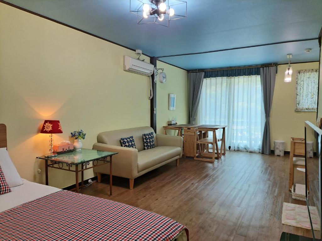 Charm Pension photo 2