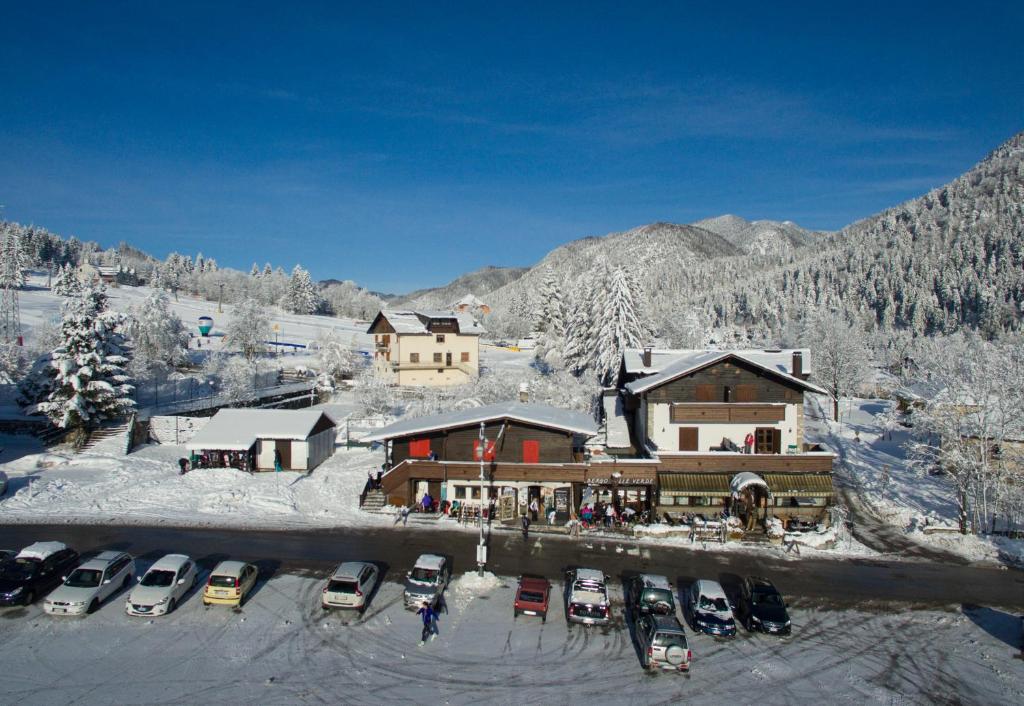 Hotel Valle Verde - Rent Ski & Bike photo 2