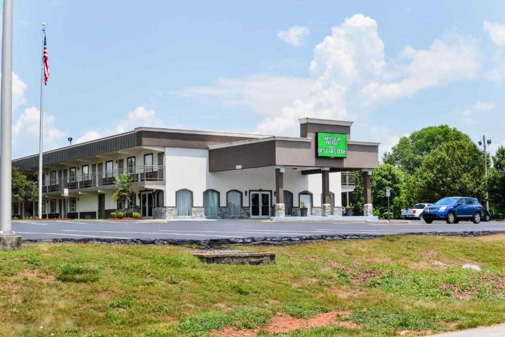 SureStay Hotel by Best Western Bowling Green North image