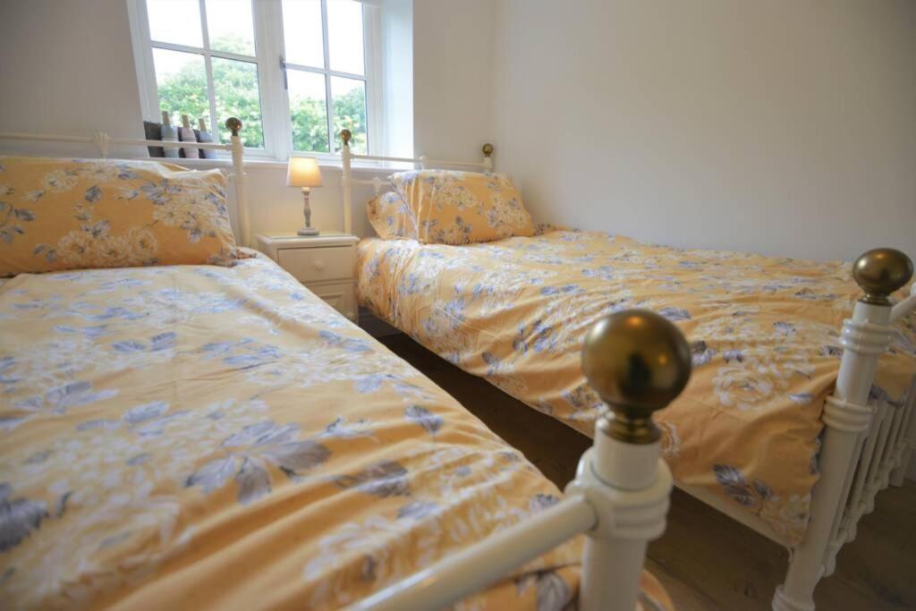 Brook Cottage - Luxury in Mundesley - Tap to explore photos