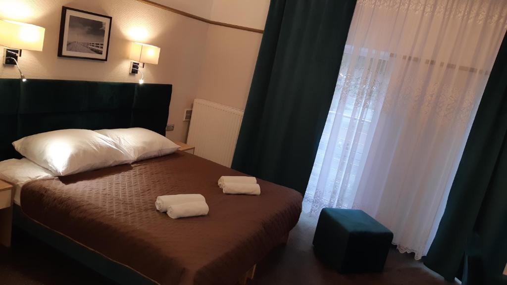 Двухместный (Двухместный номер Делюкс с 1 кроватью и балконом), Hotel & Restauracja Glass