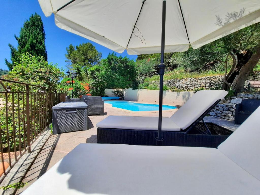 Villa "Les Restanques" photo 2