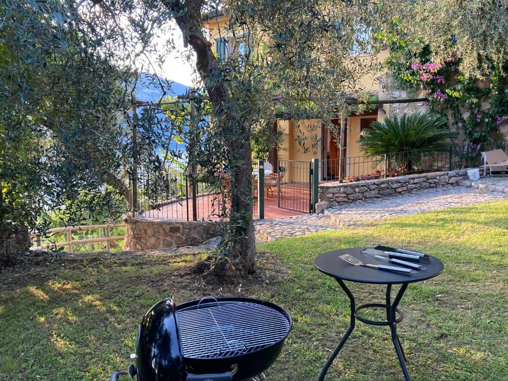 Casa Oliva Castelletto di Brenzone photo 3