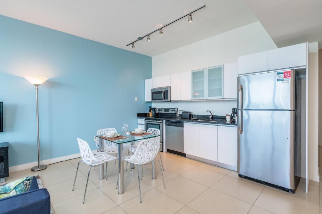 Апартаменты (Апартаменты с 1 спальней — Верхний этаж, вид на океан), Bluebird Suites Monte Carlo Miami Beach
