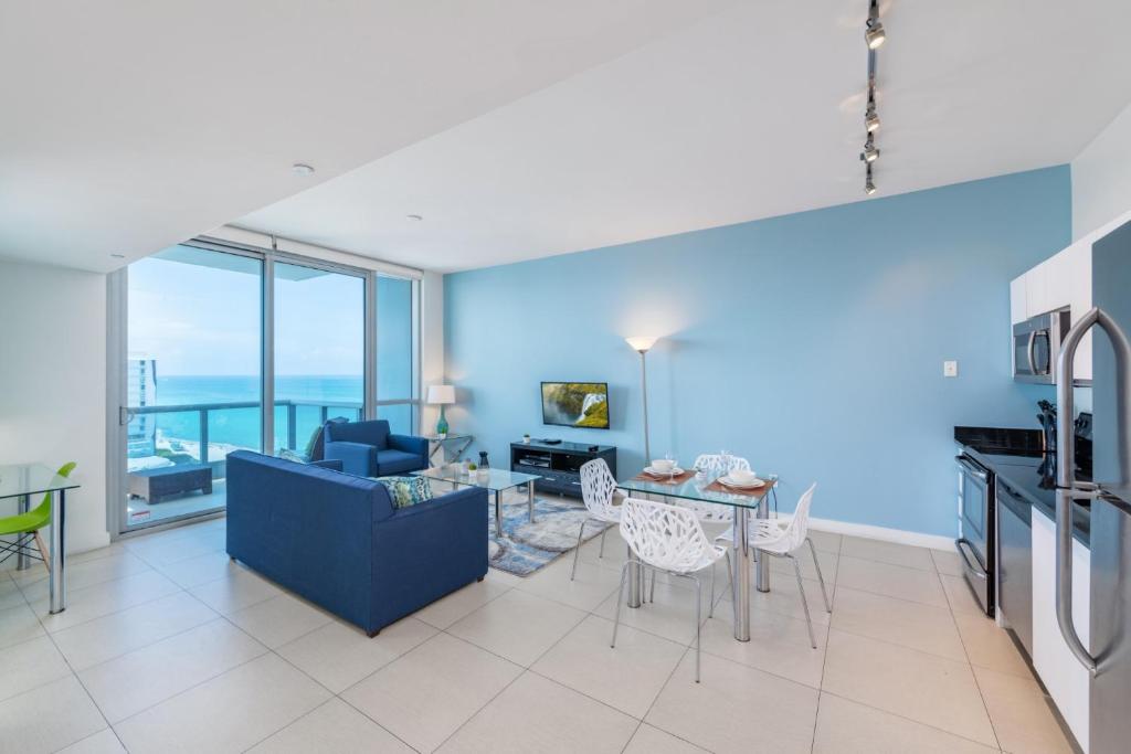 Апартаменты (Апартаменты с 1 спальней — Верхний этаж, вид на океан), Bluebird Suites Monte Carlo Miami Beach