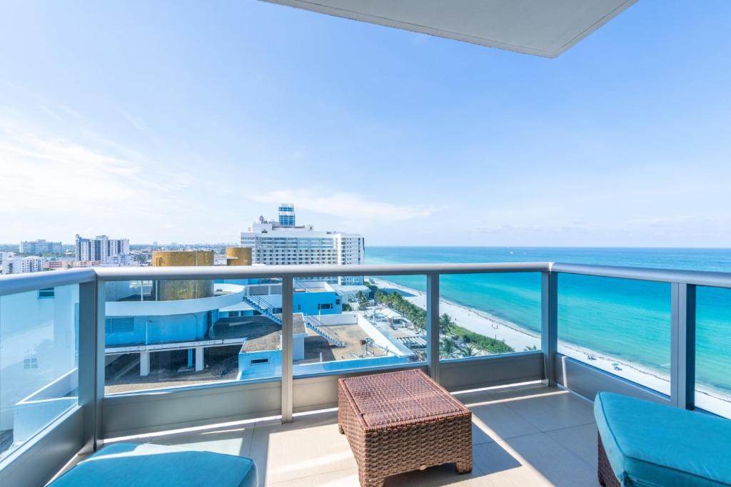 Апартаменты (Апартаменты с 1 спальней — Верхний этаж, вид на океан), Bluebird Suites Monte Carlo Miami Beach