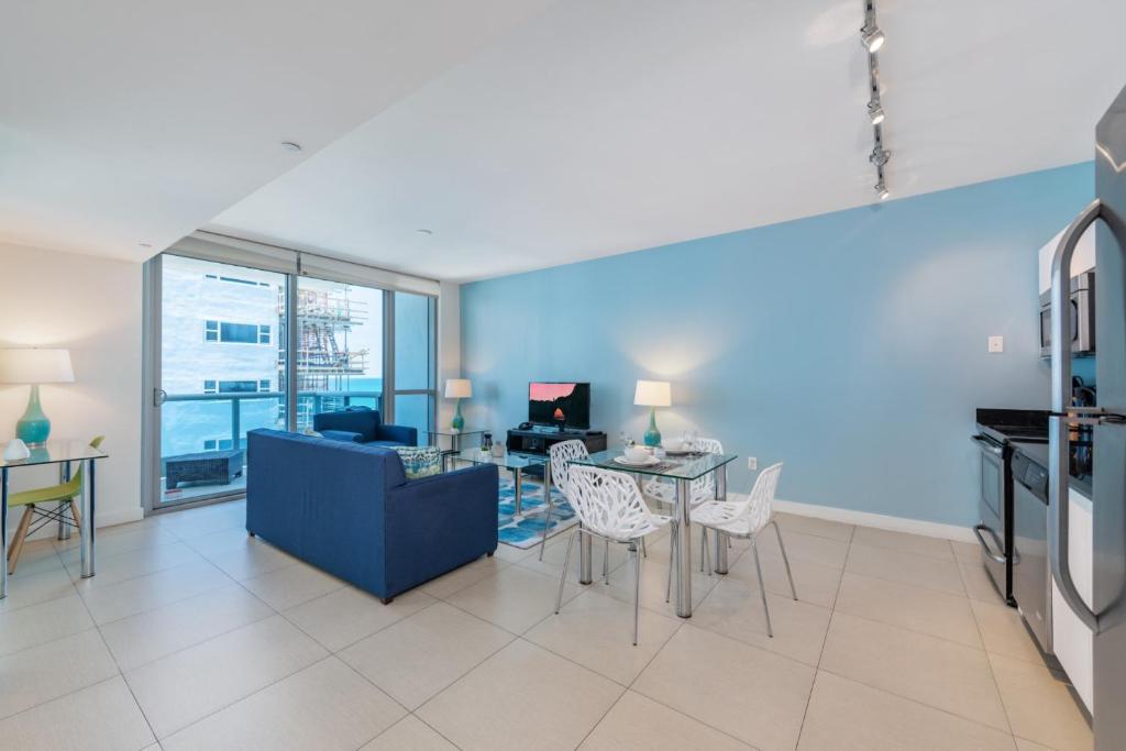 Апартаменты (Апартаменты с 1 спальней и видом на океан), Bluebird Suites Monte Carlo Miami Beach