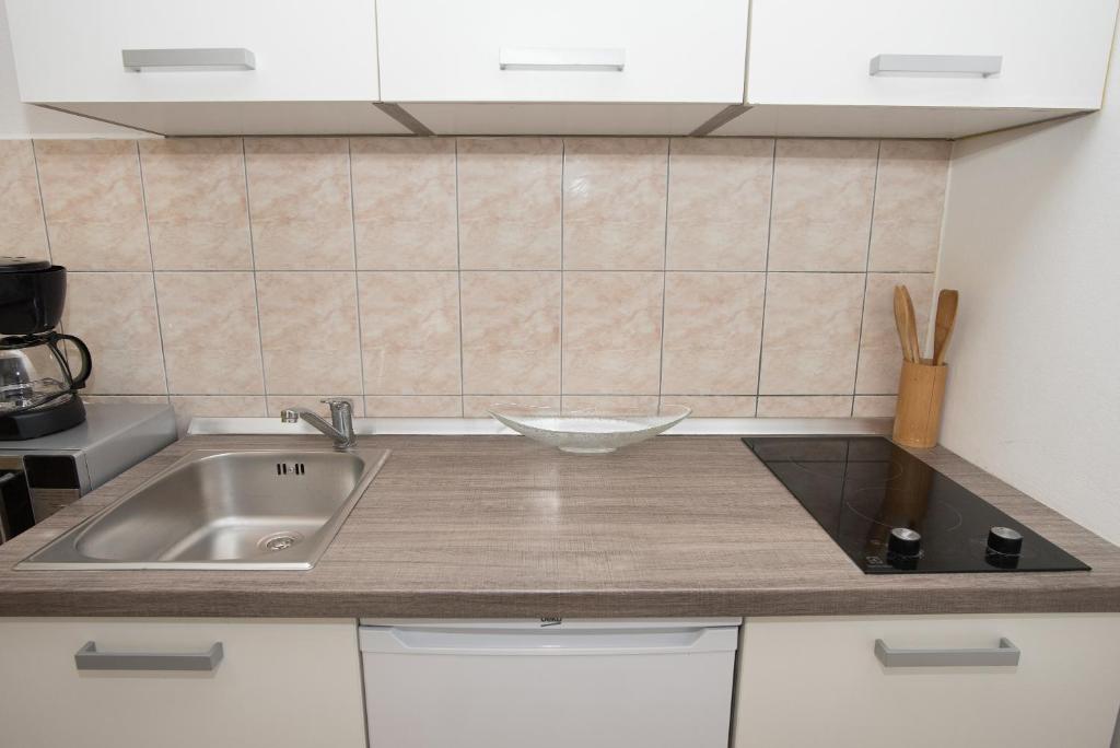Апартаменты (Апартаменты с 1 спальней и видом на море), Apartments Lovrić