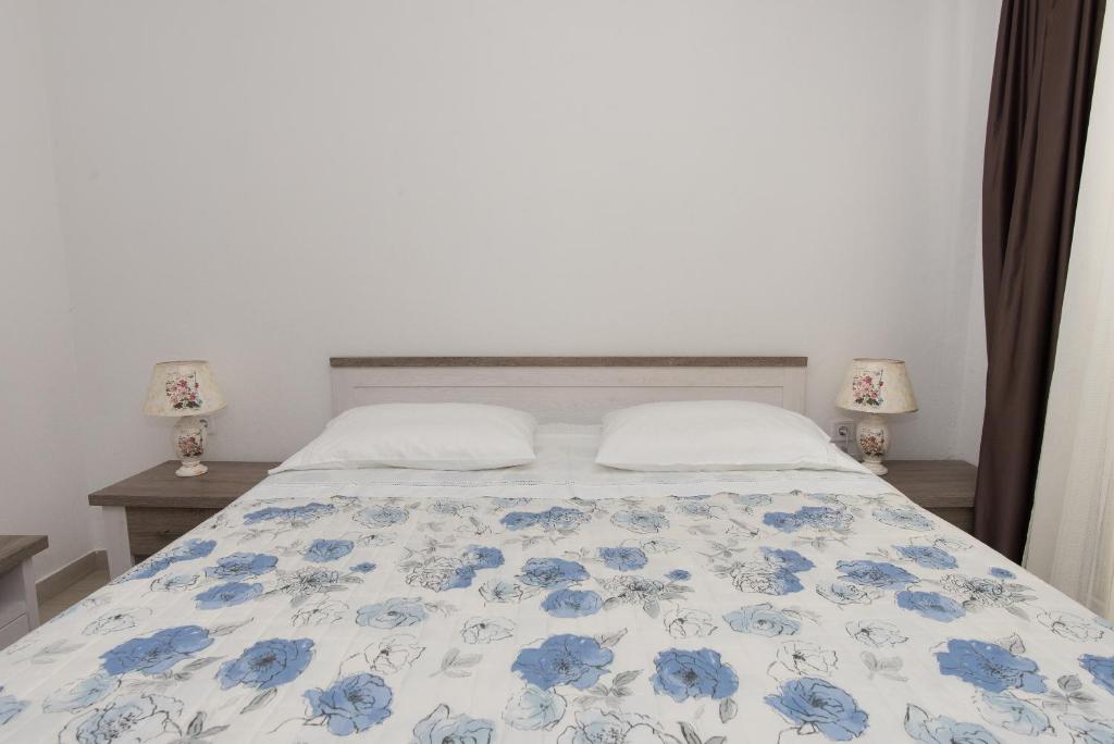 Апартаменты (Апартаменты с 1 спальней и видом на море), Apartments Lovrić