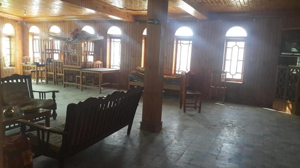 Rose Marry Hotel Kalam photo 4