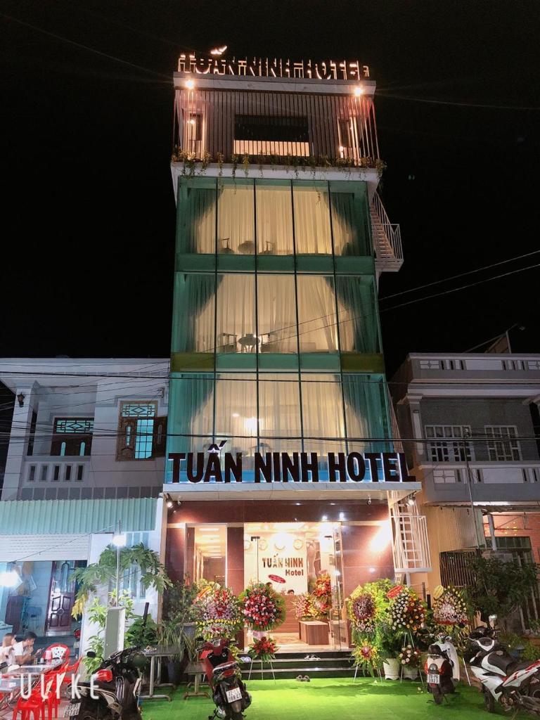 TUẤN NINH HOTEL