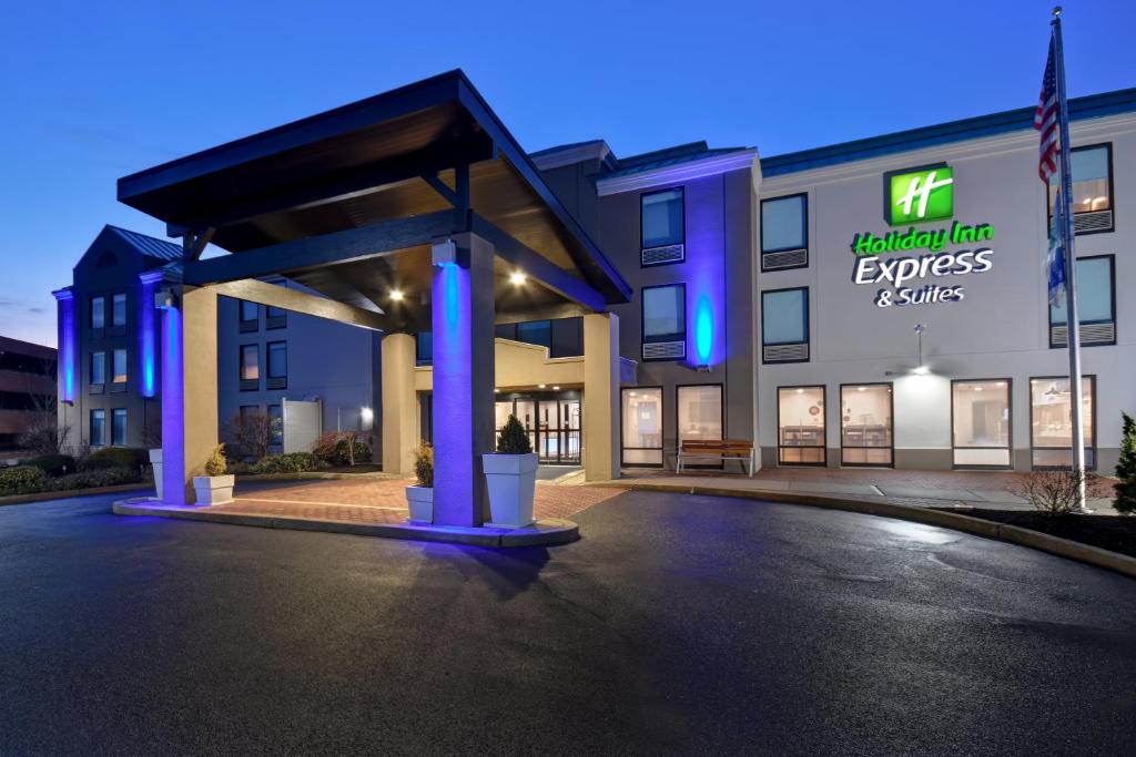 Holiday Inn Express & Suites Allentown-Dorney Park Area, an IHG Hotel image