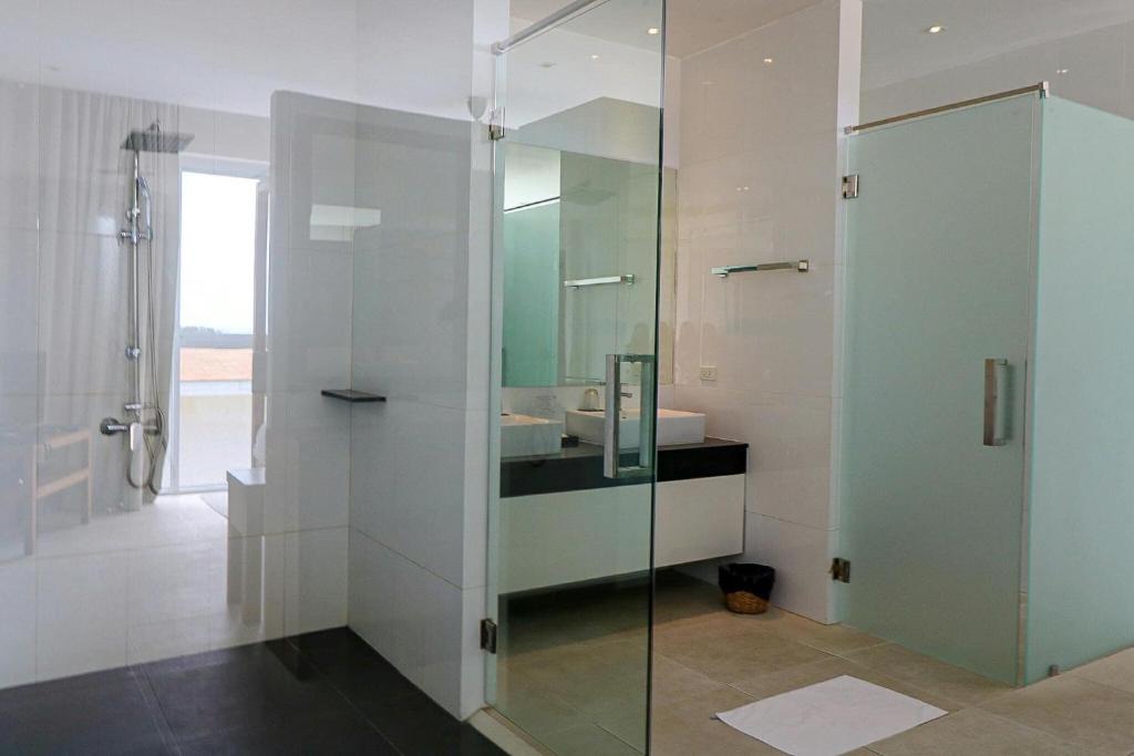 Вилла (One-Bedroom Villa with Private Pool & Round Trip Airport Transfer), Samui Blue Orchid