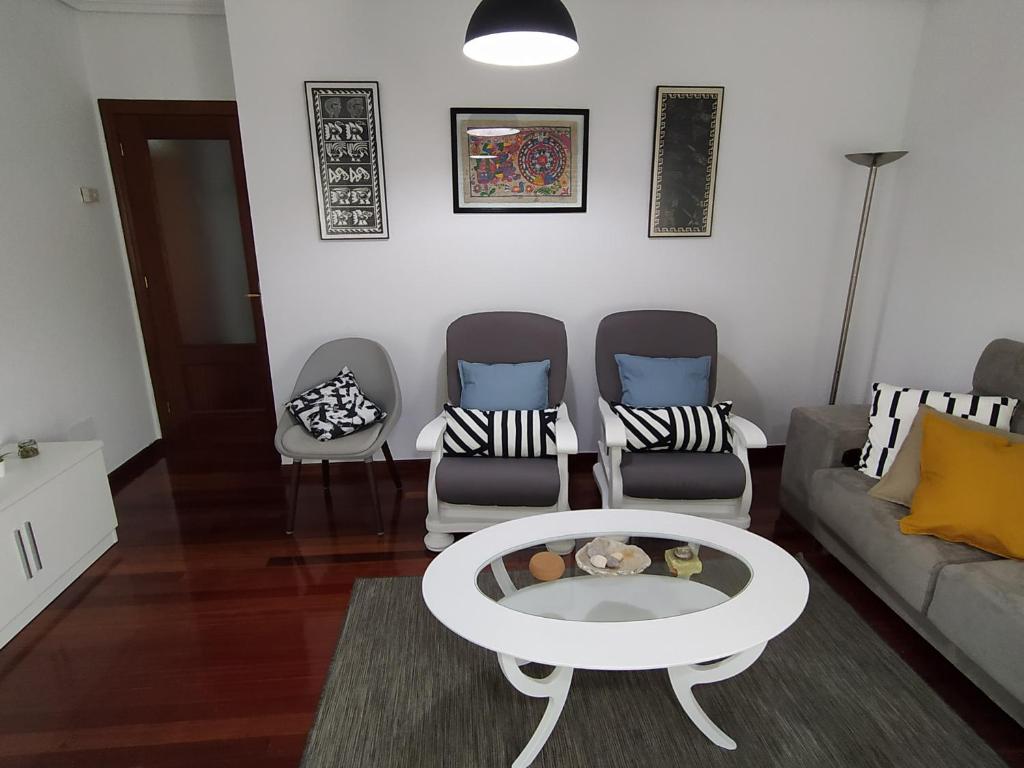 Duplex de 130m2 al lado de las playas de Cuchia photo 3