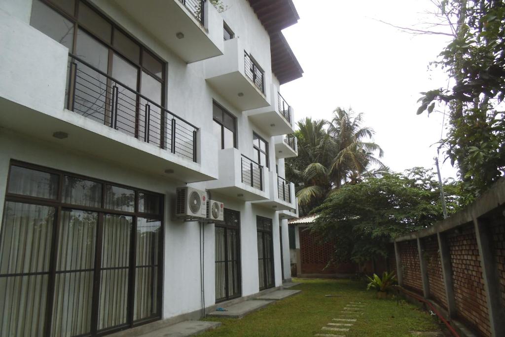 ELDORADO RESIDENCY 3 BR BRAND NEW FULLY FURNISHED Apartment photo 1