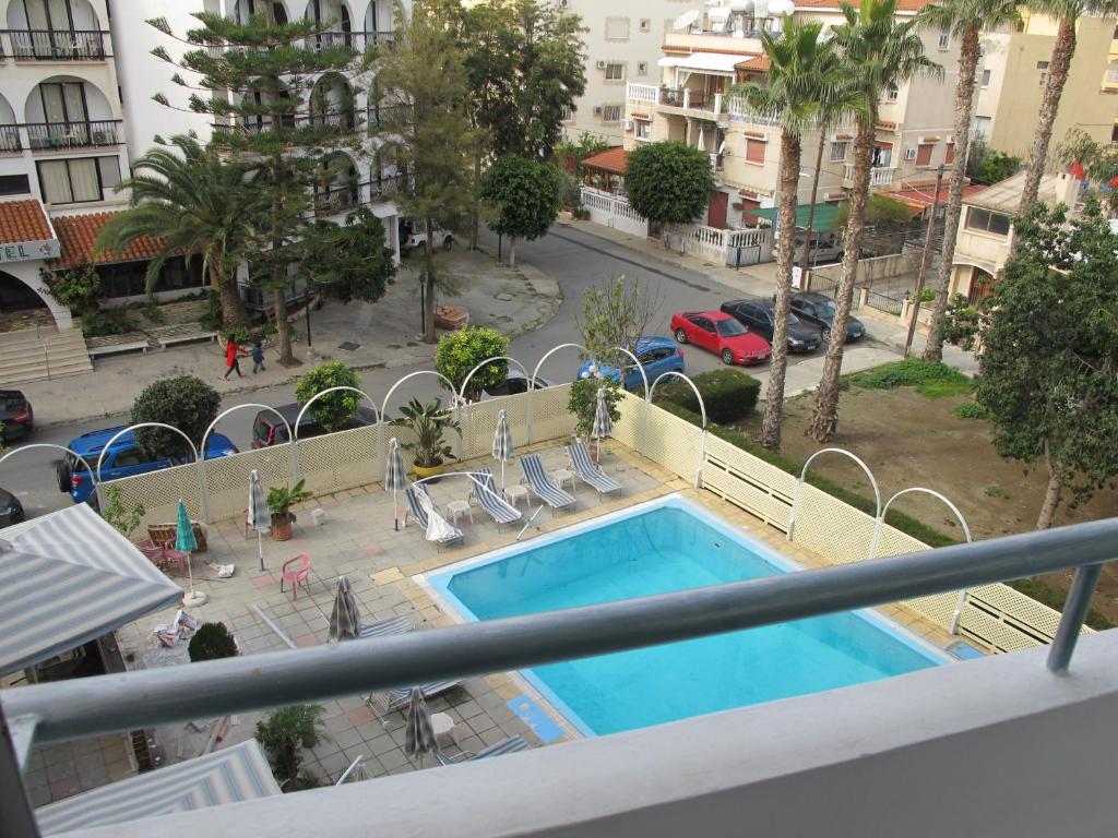 San Remo Hotel Room Type - Twin Room