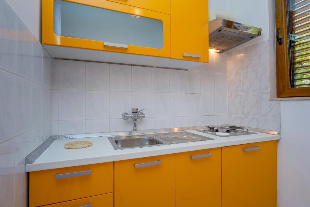 Apartments Villa Julija photo 3