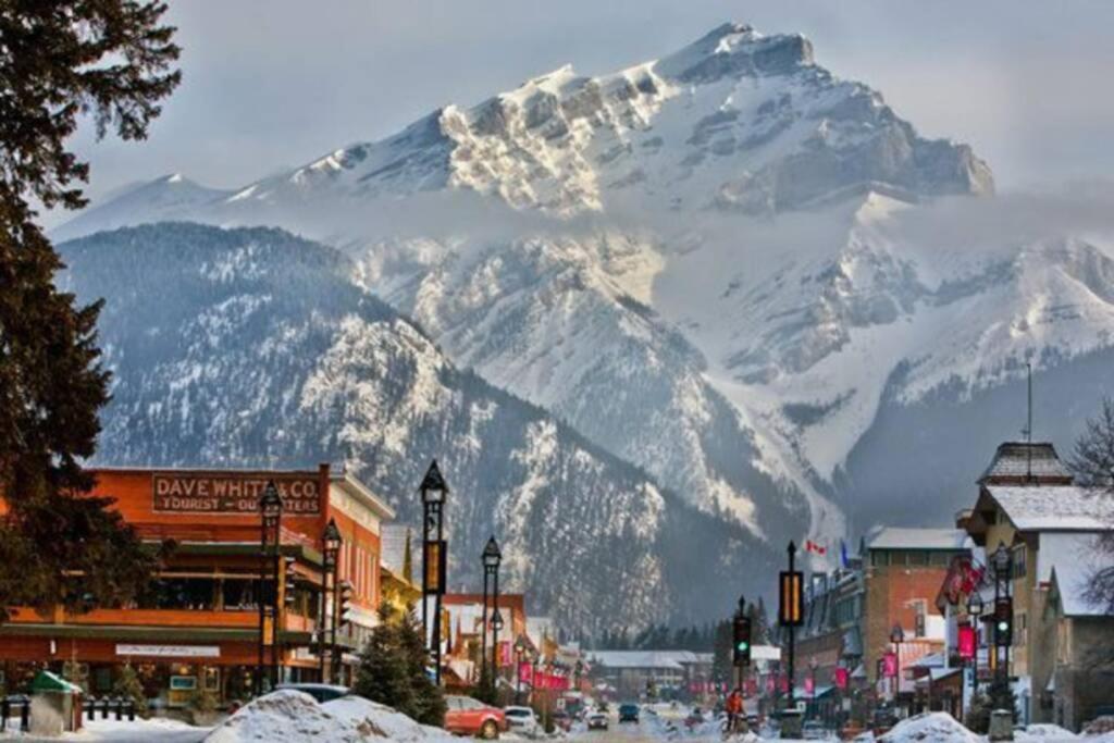 Banff Mountain Home- The Real Rockies Experience photo 3