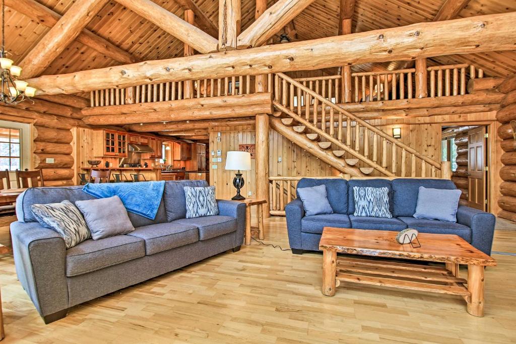 Lakefront Log Cabin with Dock about 9 Mi to Lutsen Mtn photo 1