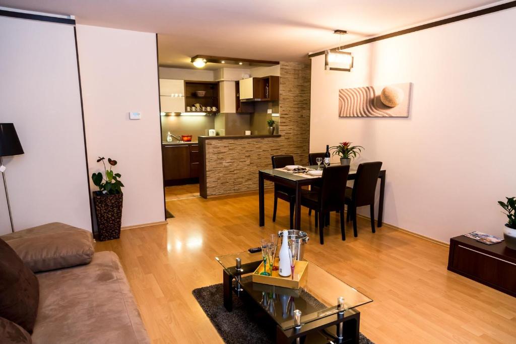 Апартаменты (Апартаменты с 1 спальней и террасой), Arpad Bridge Apartments