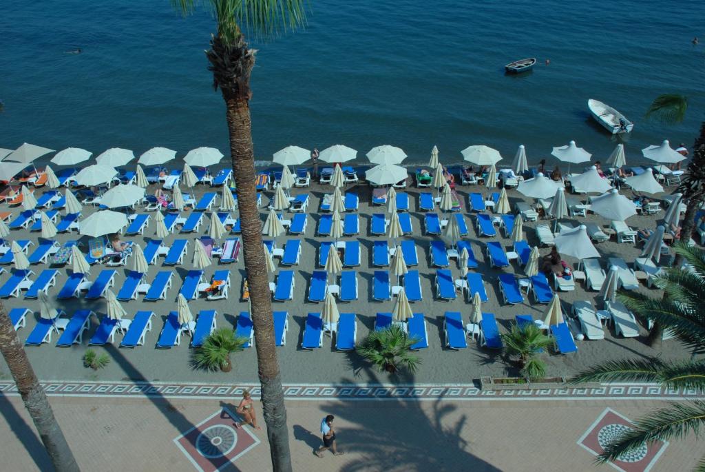 Begonville Beach Hotel - Adult Only photo 2