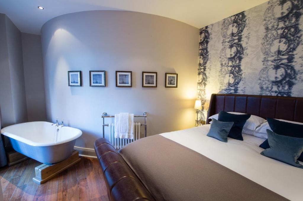Hotel du Vin & Bistro Harrogate - Tap to explore photos