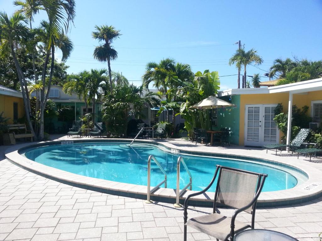 Alexander Palms Court - No Hidden Resort Fees! photo 4