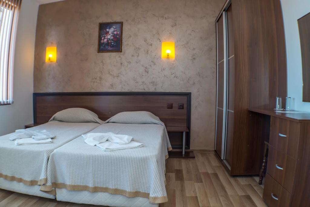 Chrystal Guest House photo 4