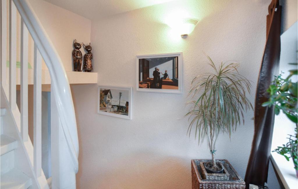 Beautiful Home In Berlin With 2 Bedrooms And Internet photo 2