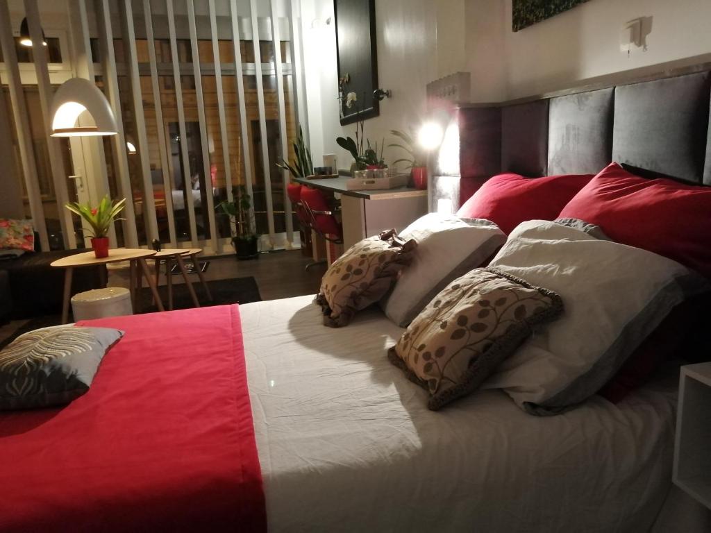The Romantic Waterloo Lion's suite photo 2