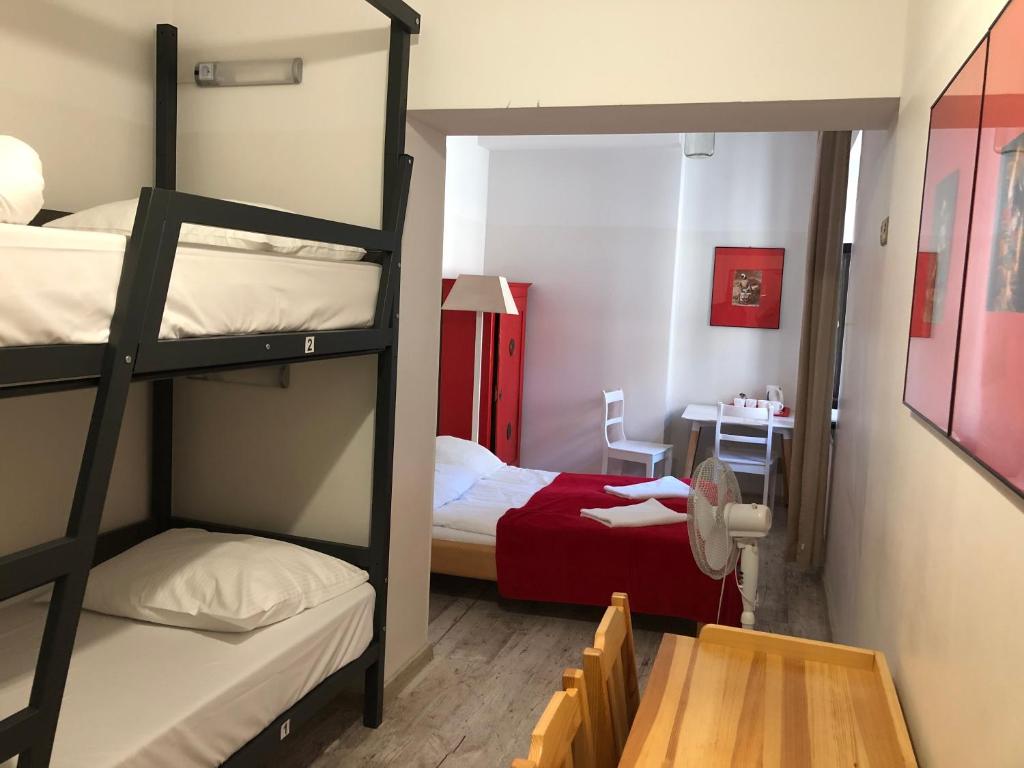 Семейный (Cемейный номер с собственной ванной комнатой), Oki Doki OLD TOWN Hostel
