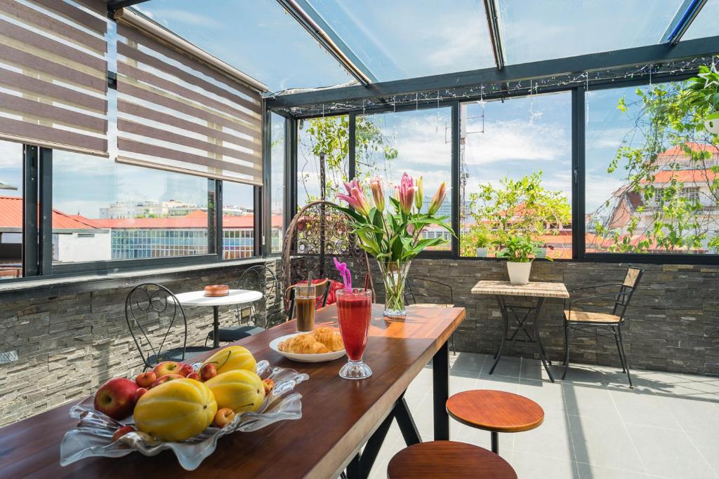 Narcissus Hotel & Apartment