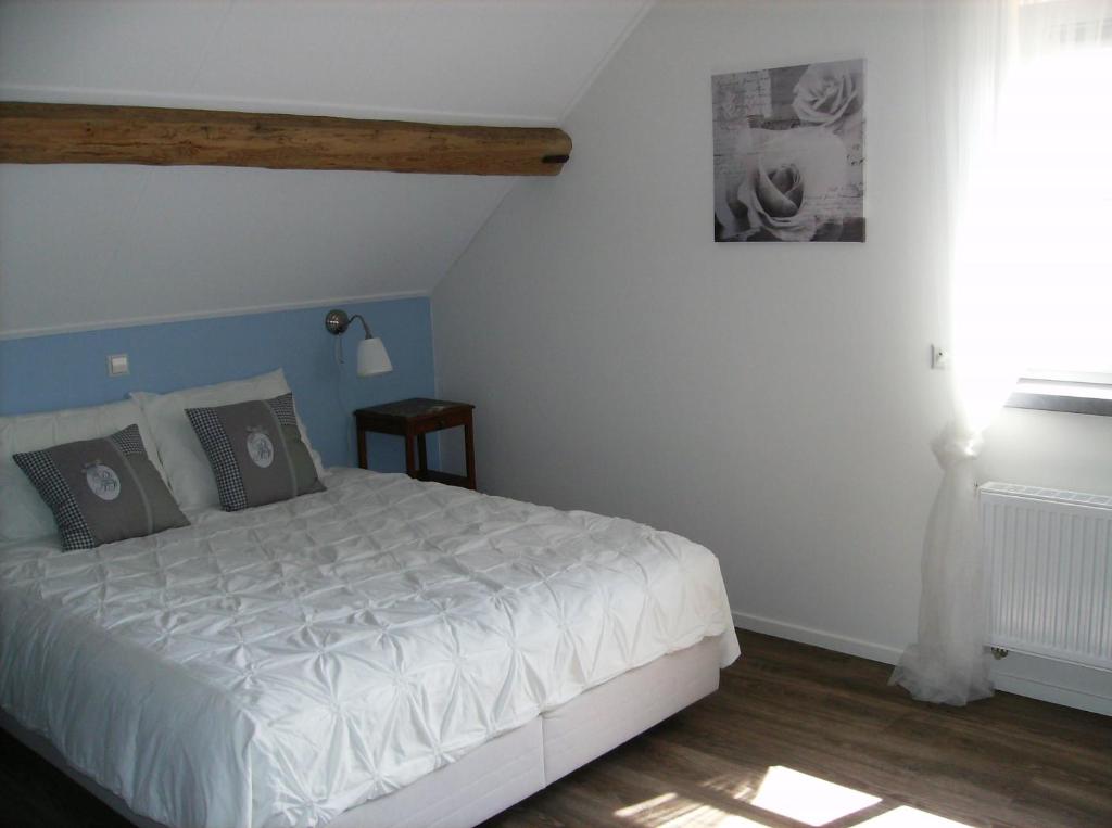 Bed op de Reth photo 2