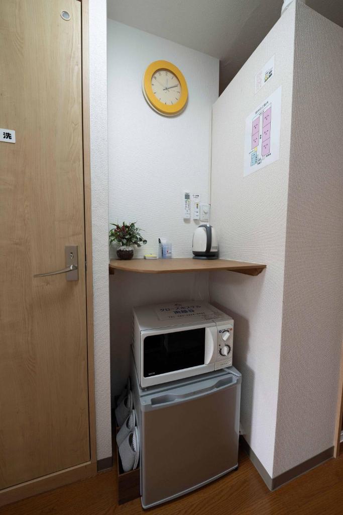 Taro's Hostel Minami Koshigaya photo 4