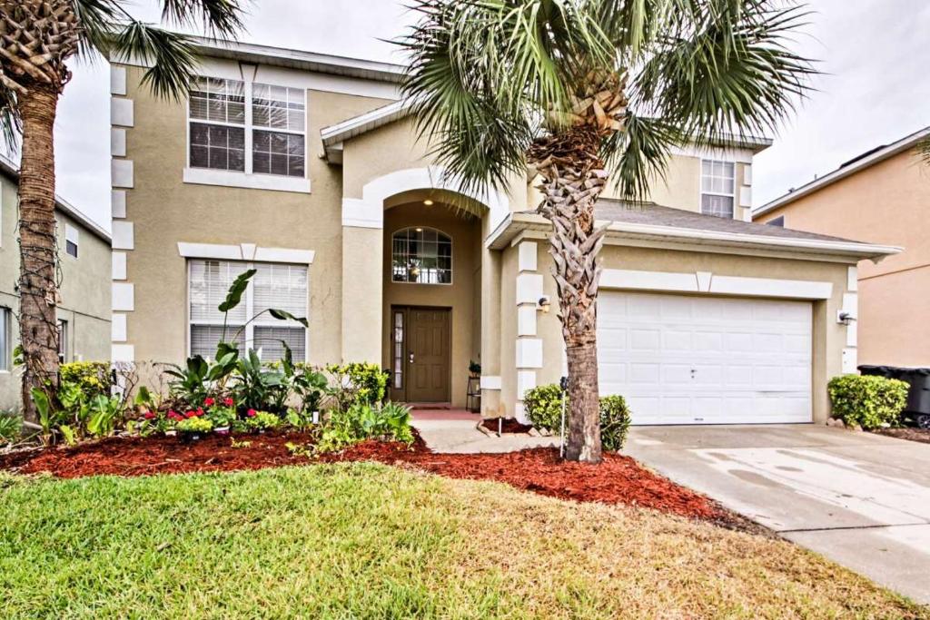 Group friendly 8BR home with private pool 5 miles to Disney image