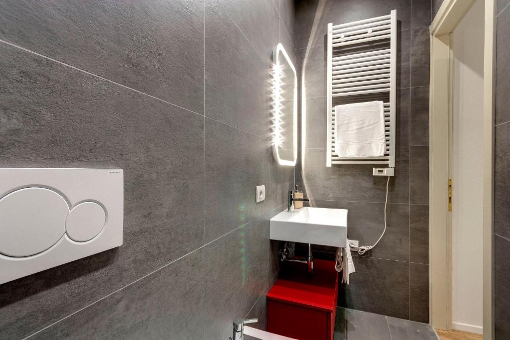 Mamo Florence - Ricasoli Apartment - Tap to explore photos