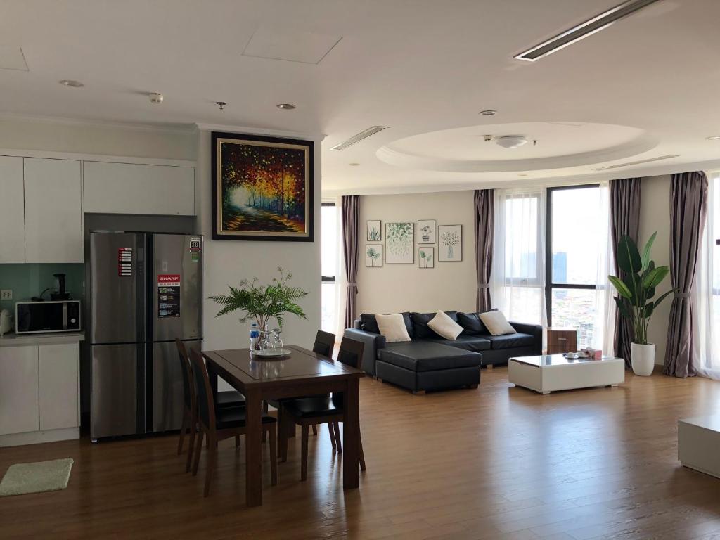 Vinhomes Royal City Luxury Apartment 3 Br