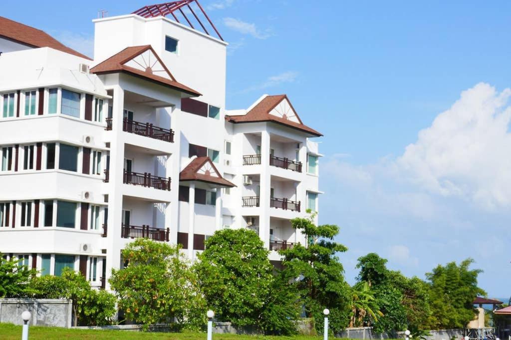 Khanom Beachfront Apartment 3 Internet 100 Mbps photo 1