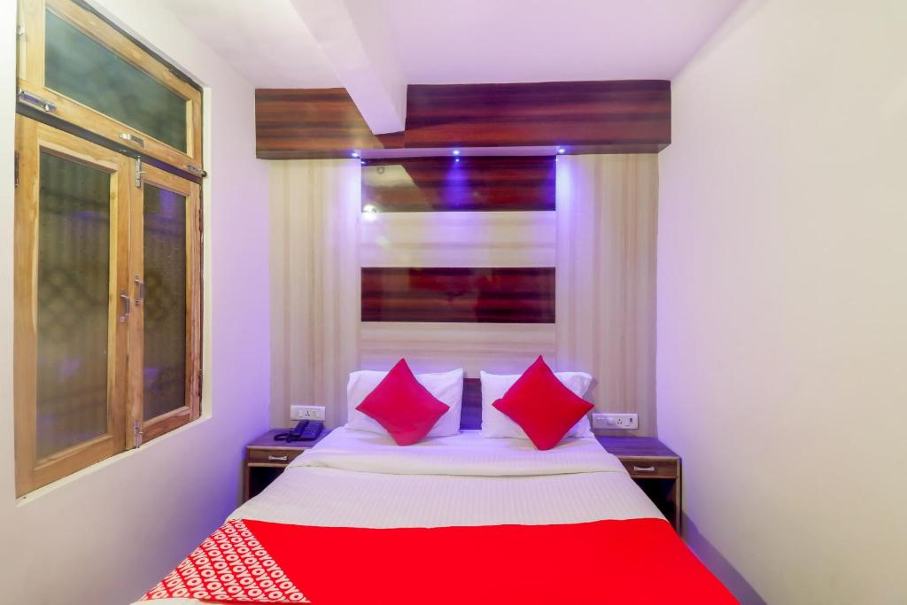 Трехместный (Классический трехместный номер), OYO 62915 Harikesh Villa