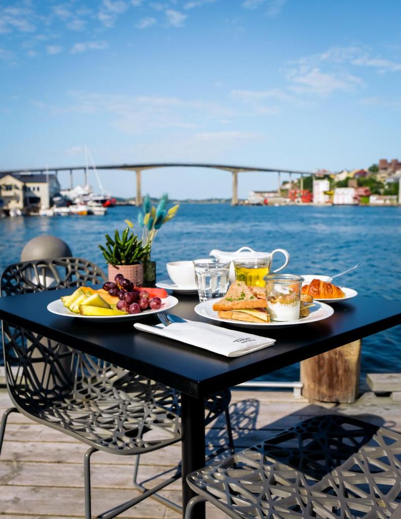 Thon Hotel Kristiansund photo 2