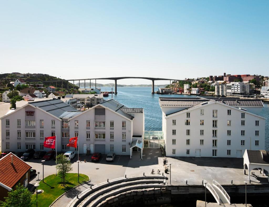 Thon Hotel Kristiansund photo 1